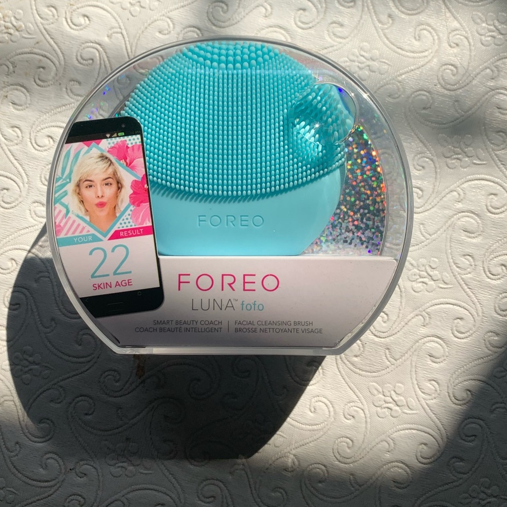 Foreo Luna Fofo Facial Cleansing Brush